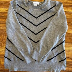 Liz Claiborne Gray and Black Chevron Sweater